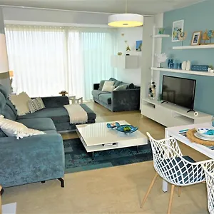 Le Dauphin Climatisation Fibre 4 Personnes Apartment